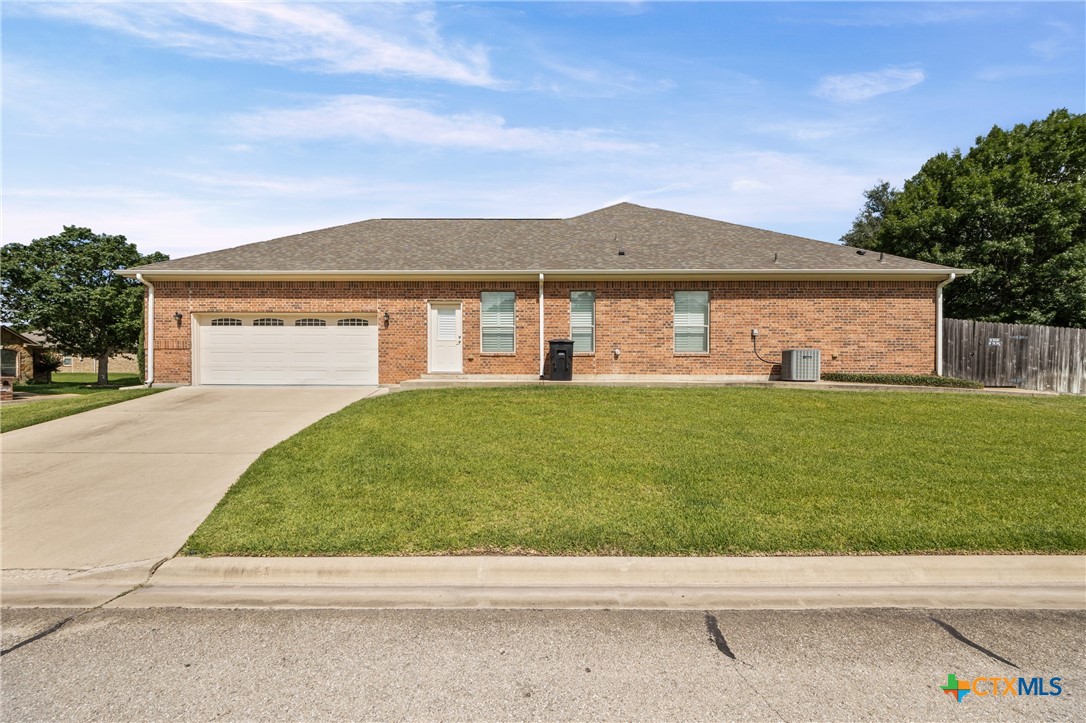 2206 Pheasant Run Lane