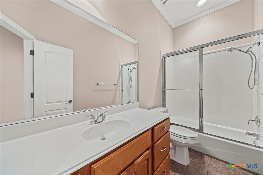 2206 Pheasant Run Lane