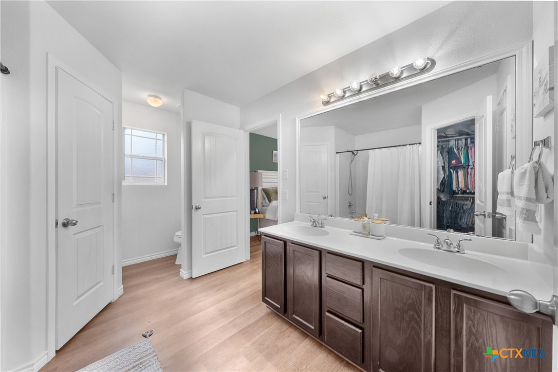 2119 S Jefferson Court