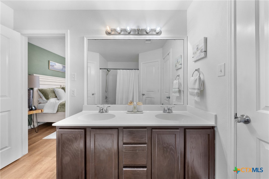 2119 S Jefferson Court