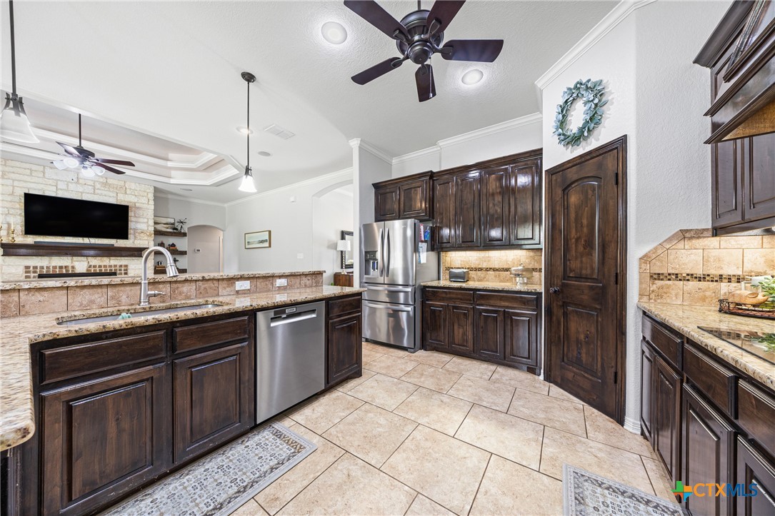 965 Ridgeoak Drive