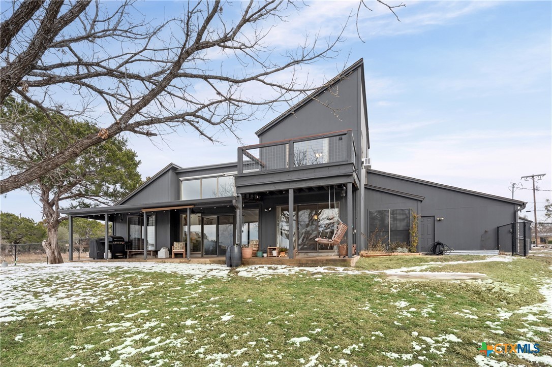 7114 N Lakeview Drive