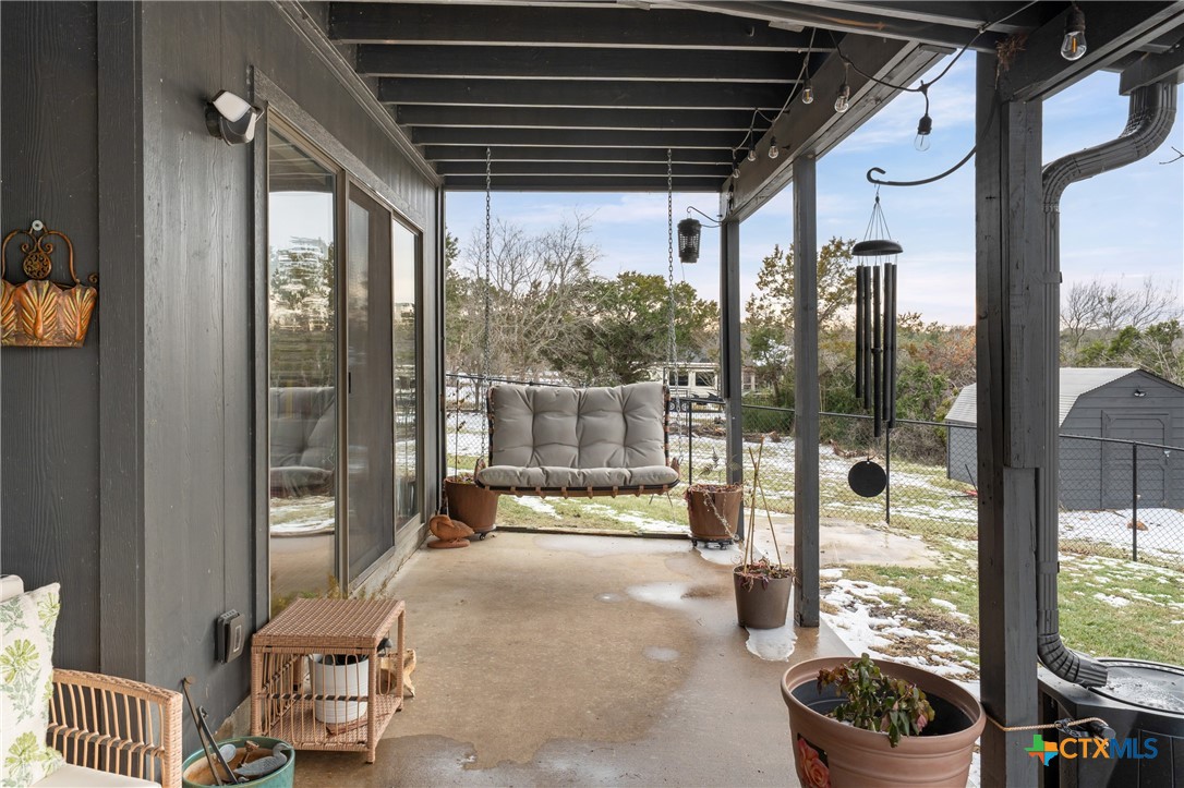 7114 N Lakeview Drive