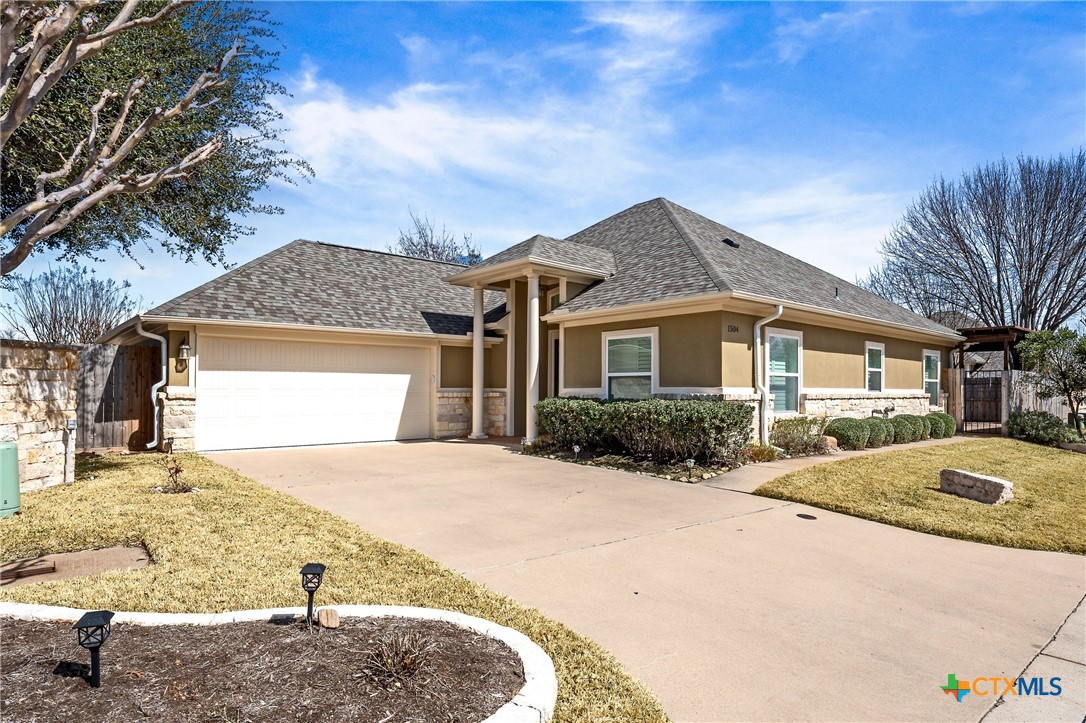 1504 Wisteria Lane