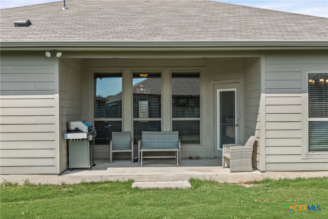 815 Cross Drive