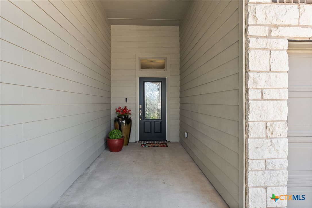 815 Cross Drive
