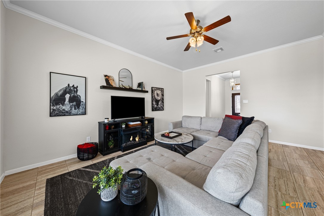 815 Cross Drive