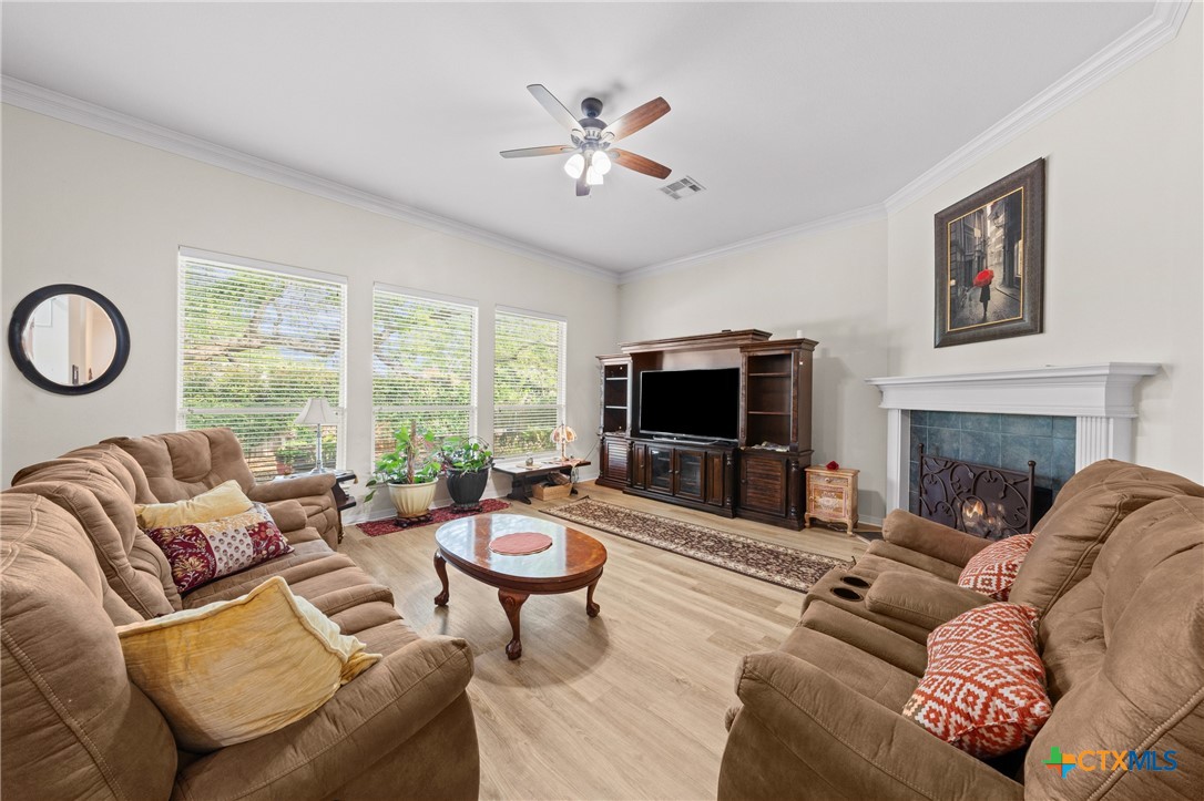 5913 Turtle Creek Trail