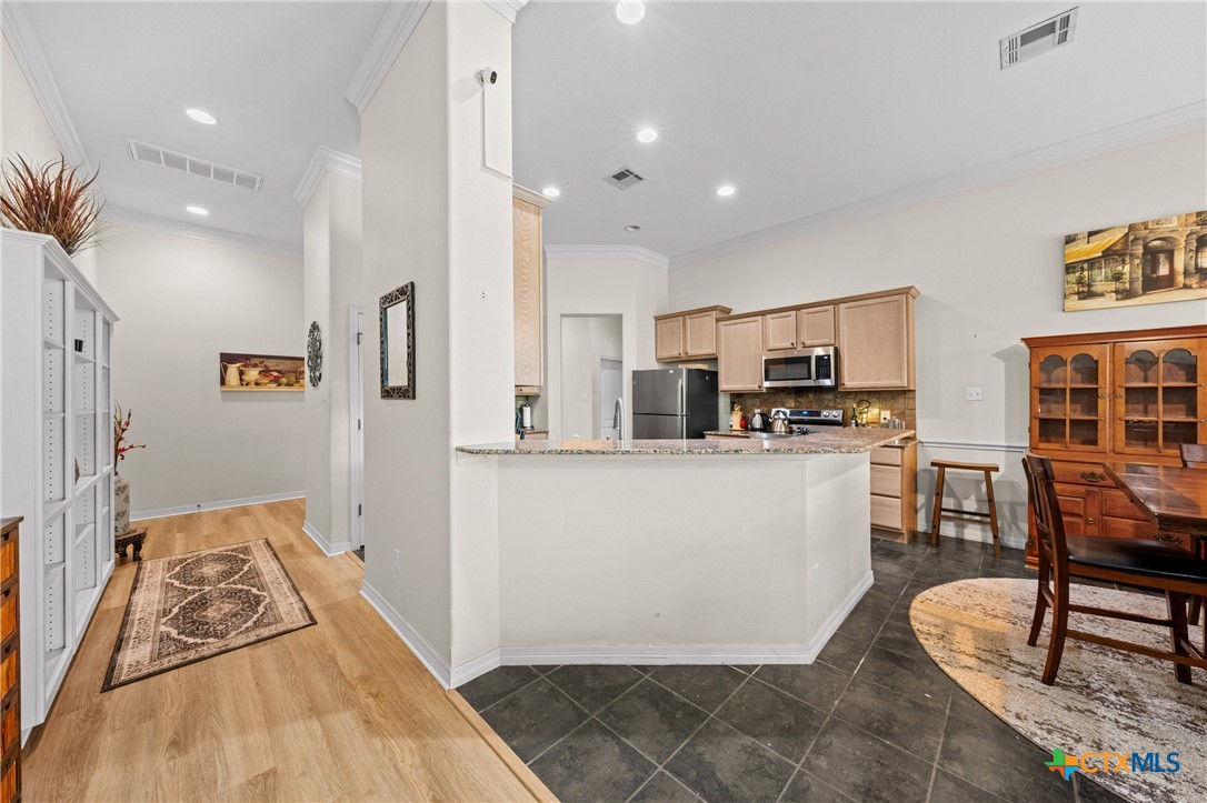 5913 Turtle Creek Trail