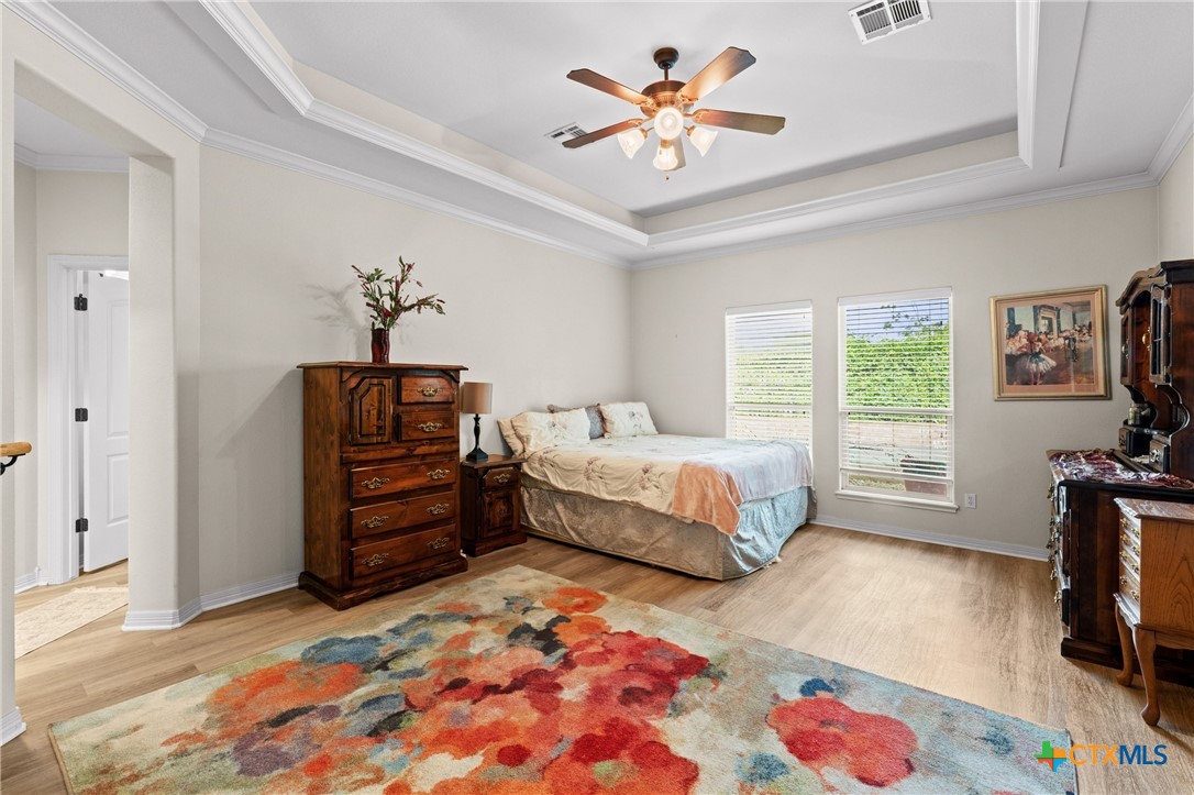 5913 Turtle Creek Trail