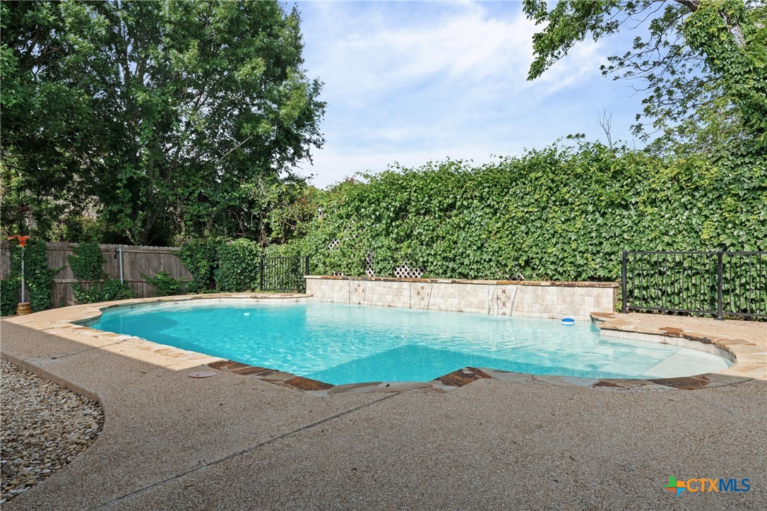 5913 Turtle Creek Trail