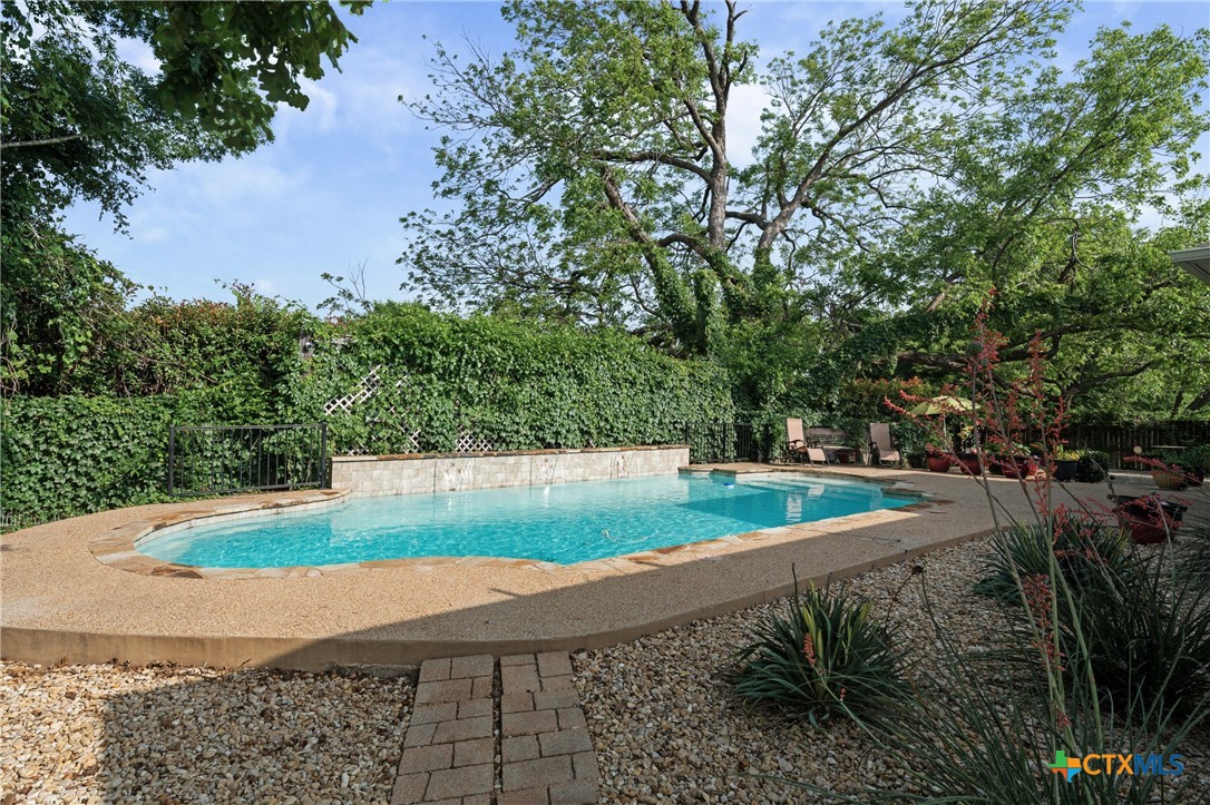 5913 Turtle Creek Trail