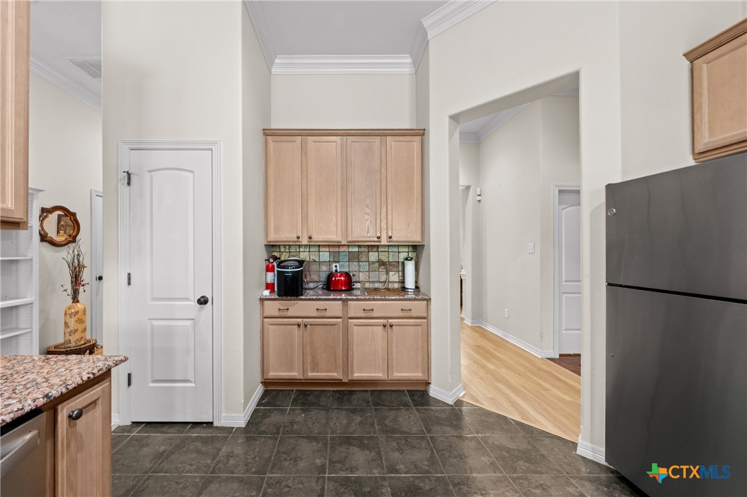 5913 Turtle Creek Trail