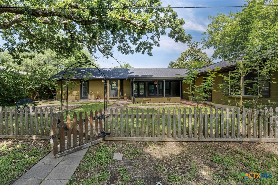 2303 N 15th Street