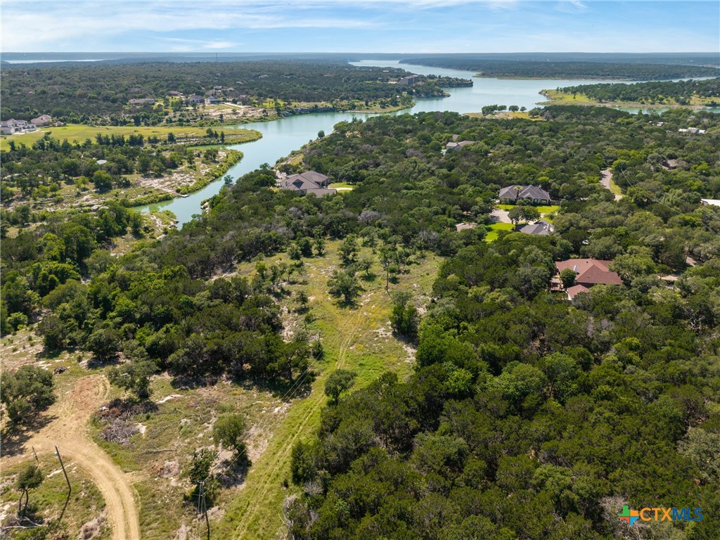 31 Artesian Drive