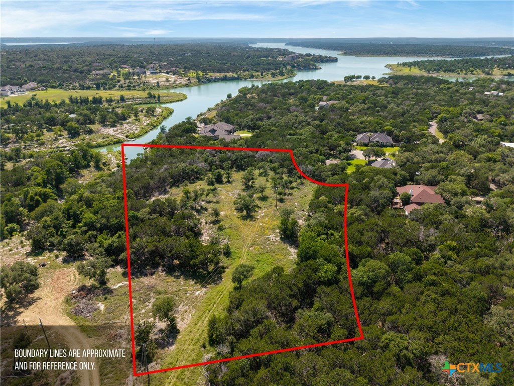 31 Artesian Drive