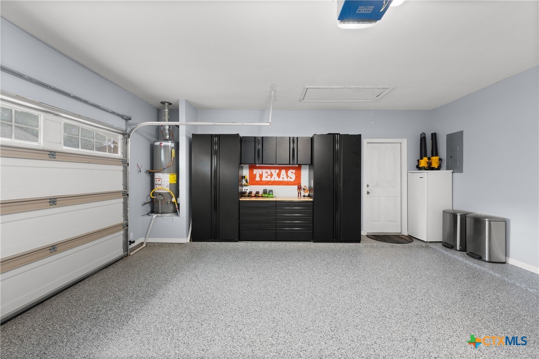 2215 Fox Glen Lane