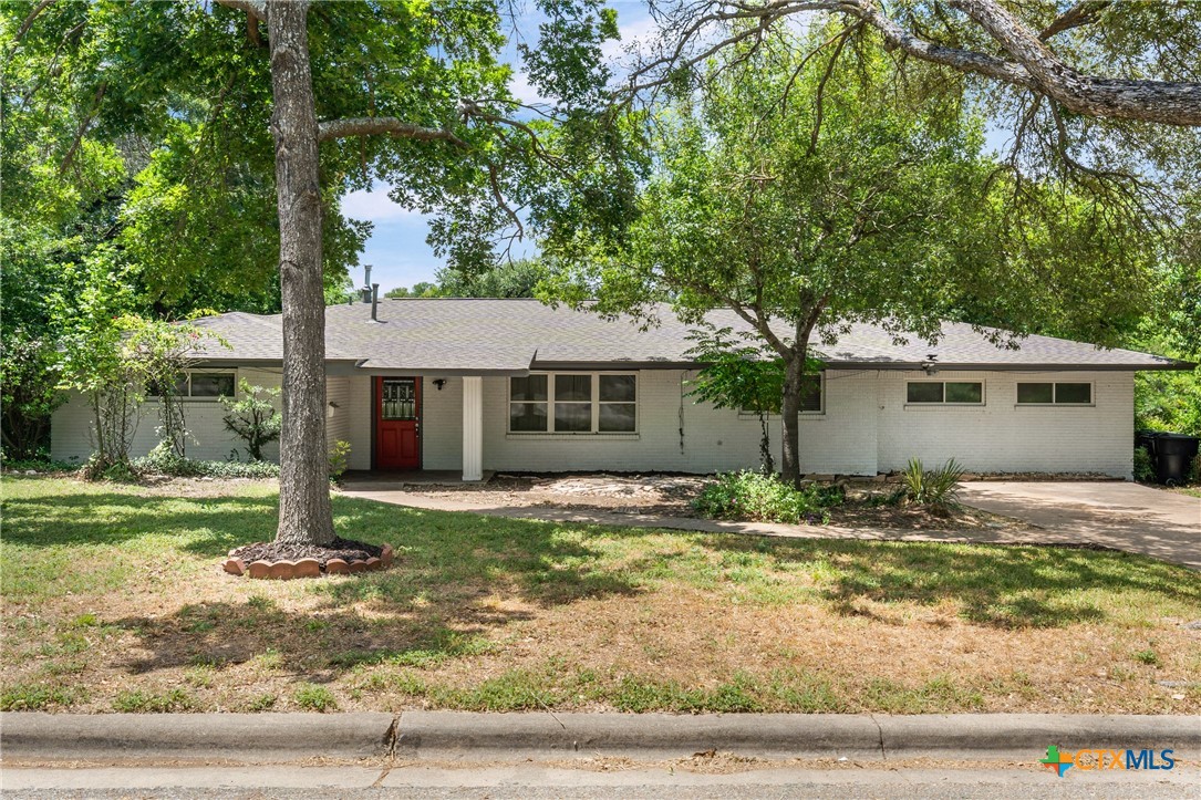 3109 W Avenue R