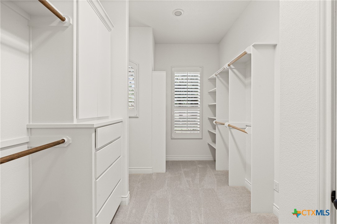 6212 Wooded Creek Cove