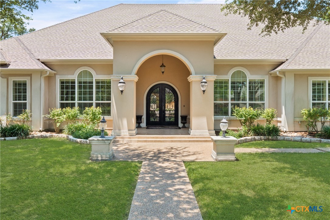 6212 Wooded Creek Cove