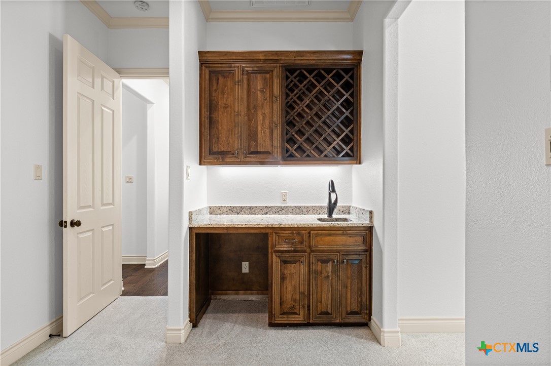 6212 Wooded Creek Cove