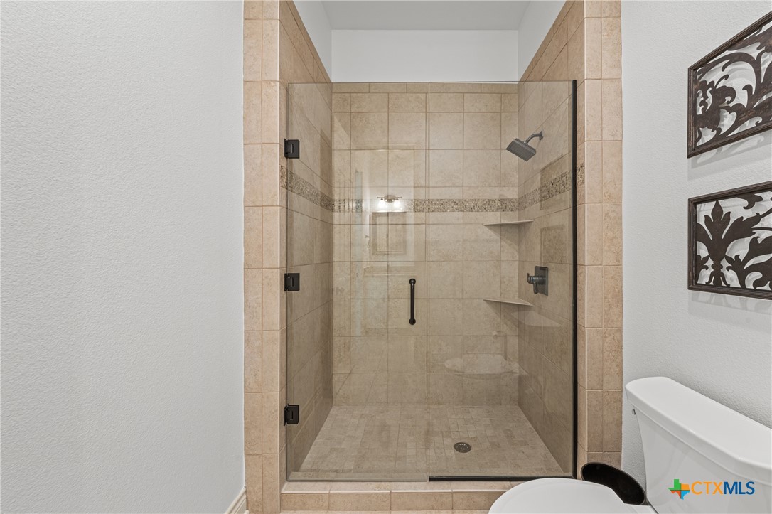 6212 Wooded Creek Cove