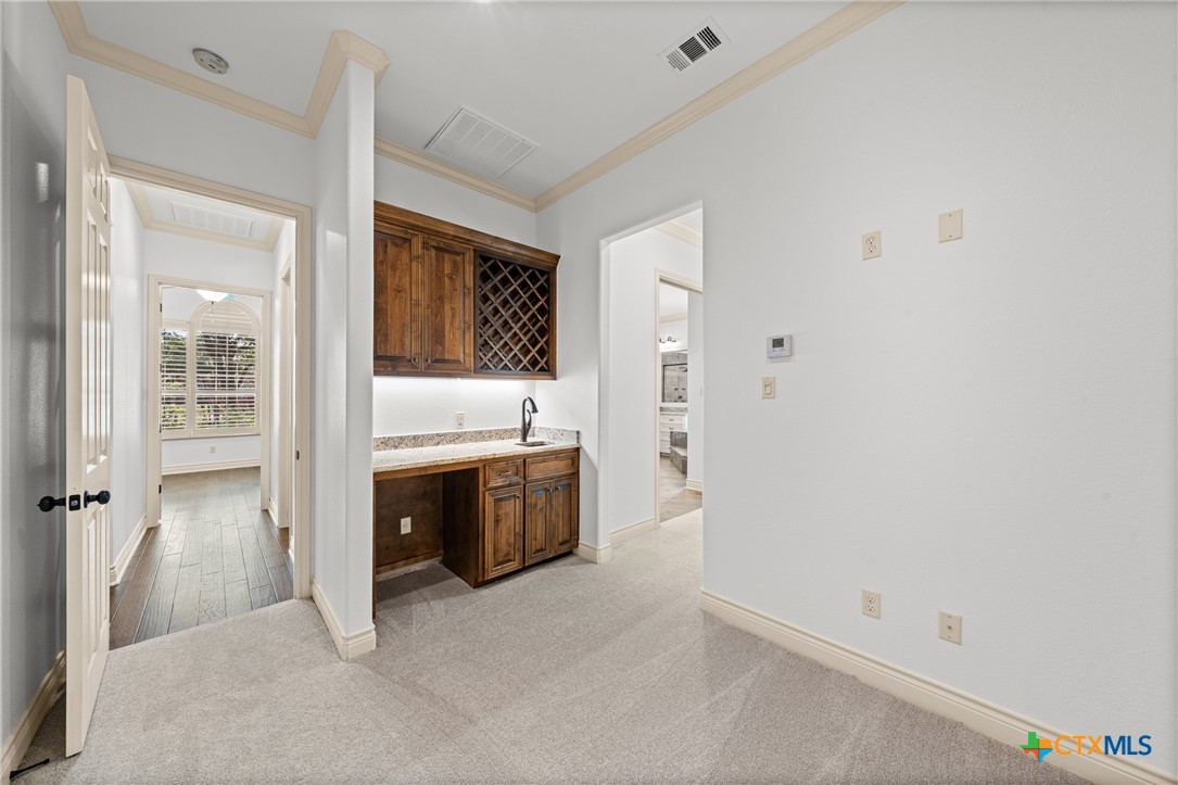 6212 Wooded Creek Cove