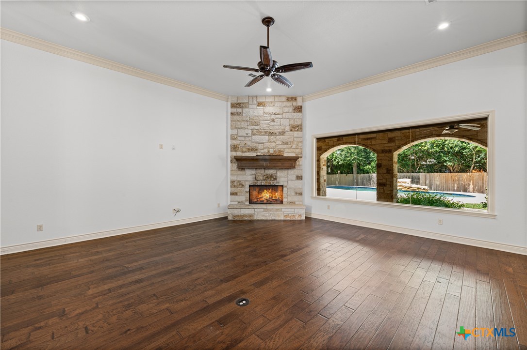 6212 Wooded Creek Cove