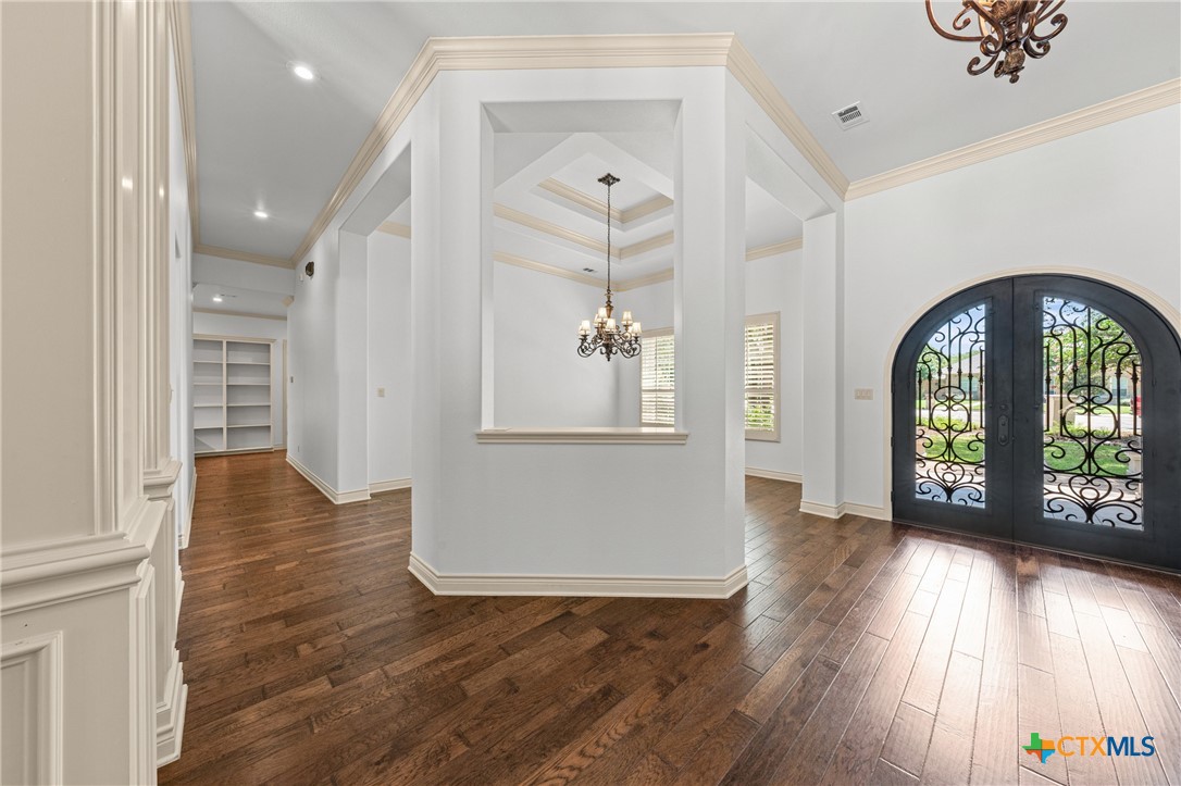 6212 Wooded Creek Cove