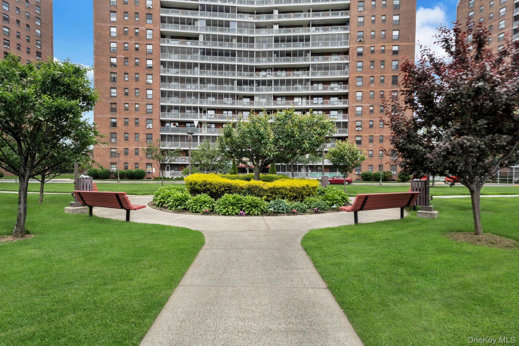 61-15 98th Street Unit: 16H