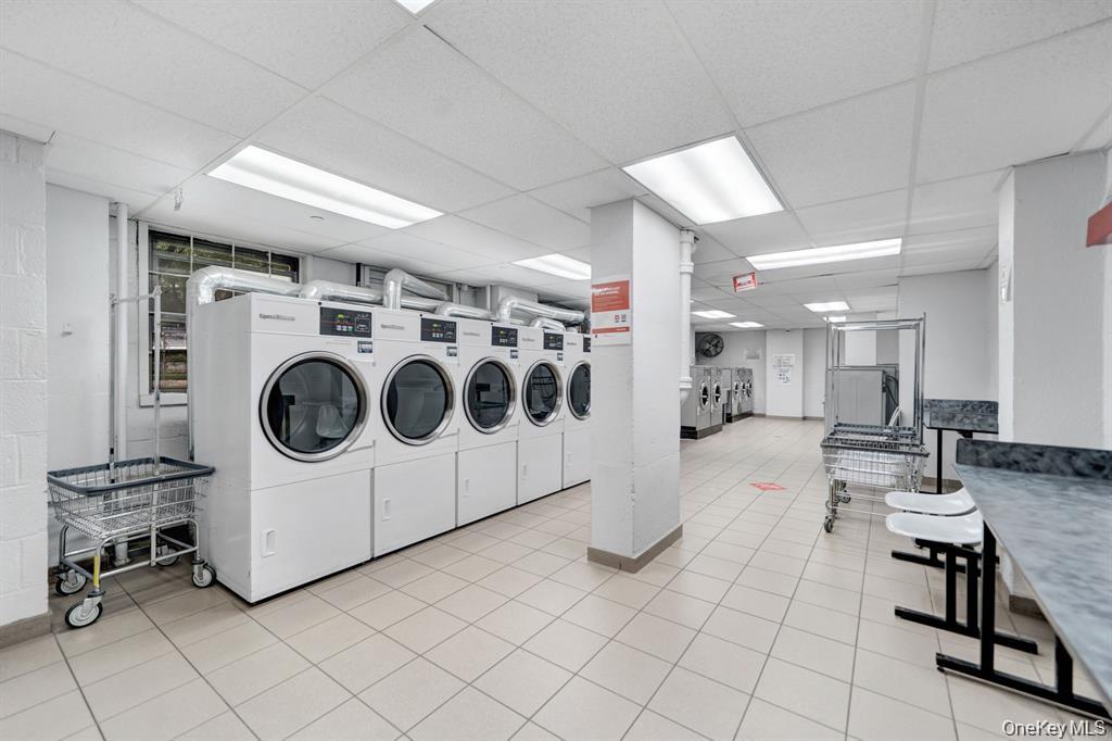 61-15 98th Street Unit: 16H
