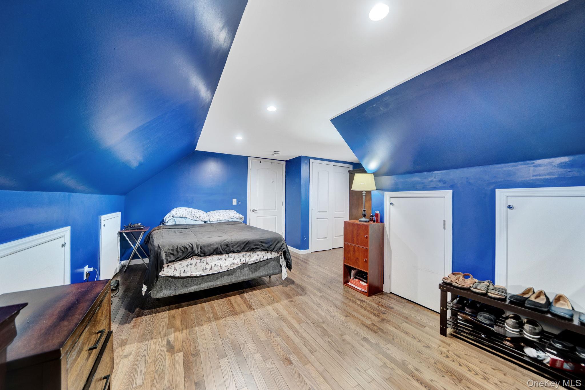 258 Fairview Boulevard