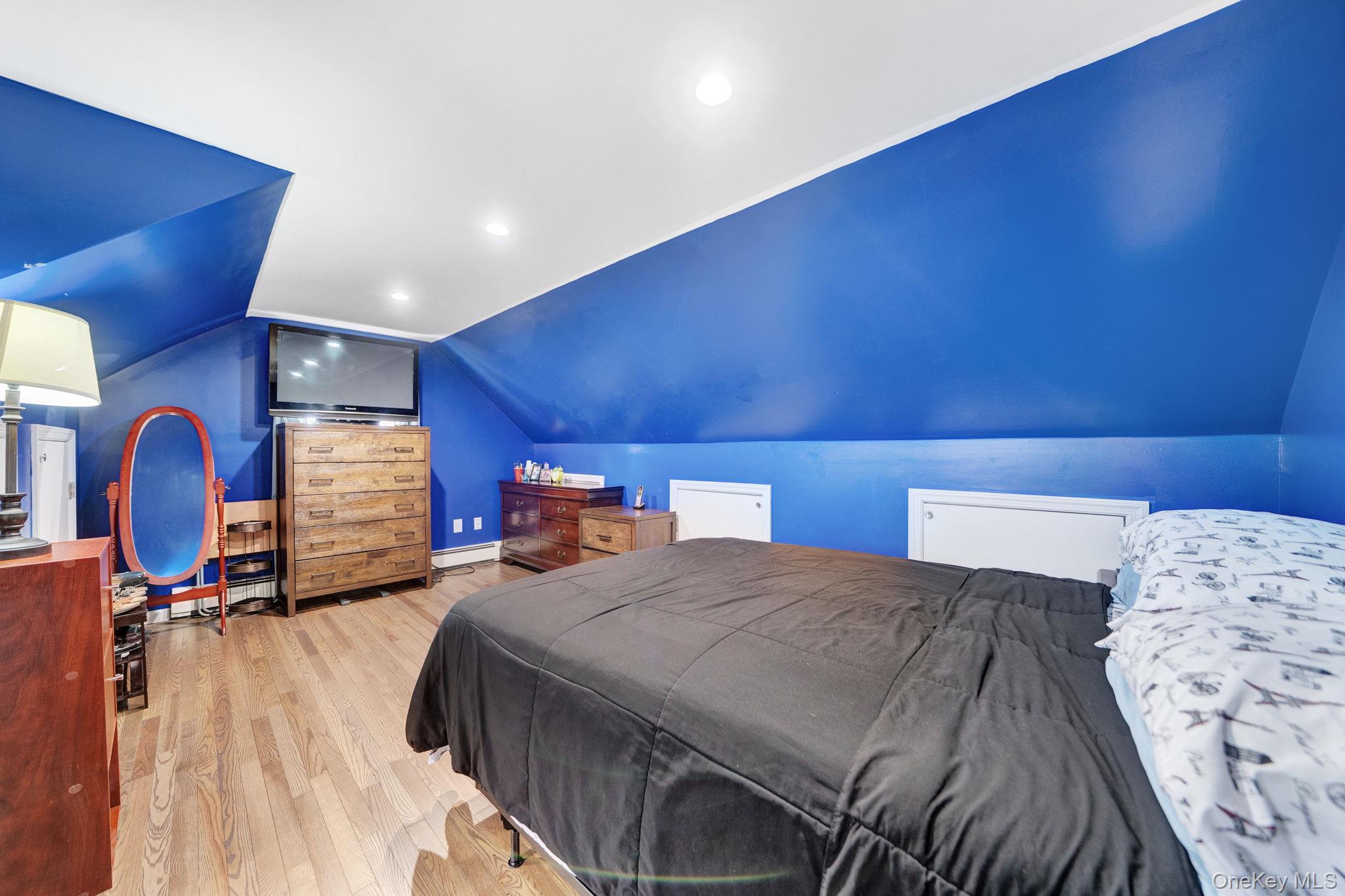 258 Fairview Boulevard