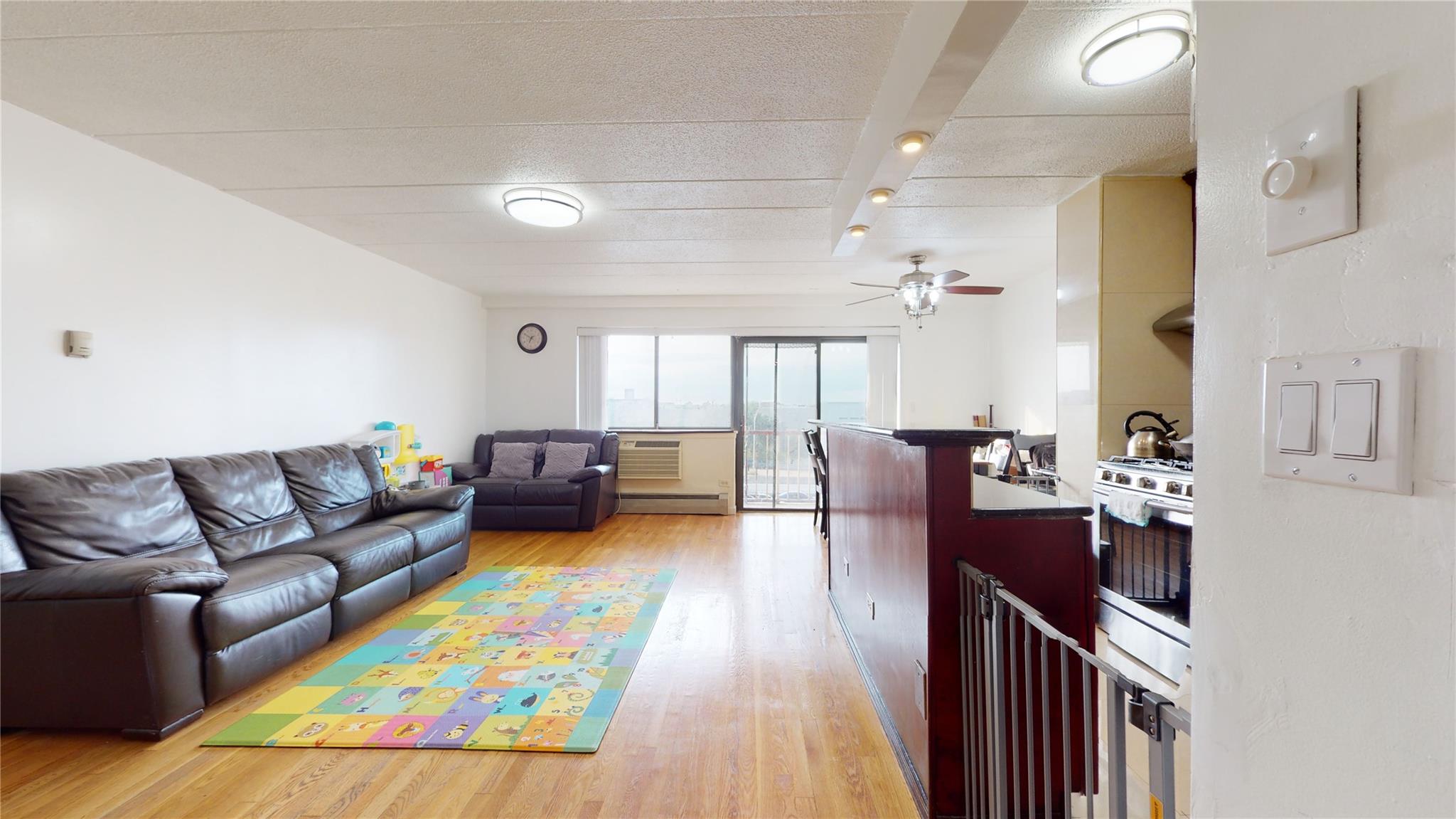 9229 Queens Boulevard Unit: 7H + P116