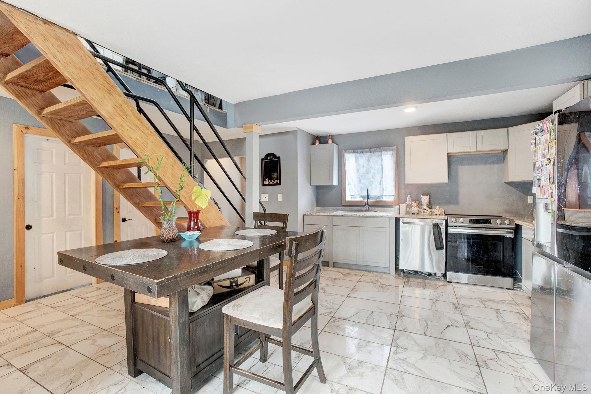82 Grandview Drive