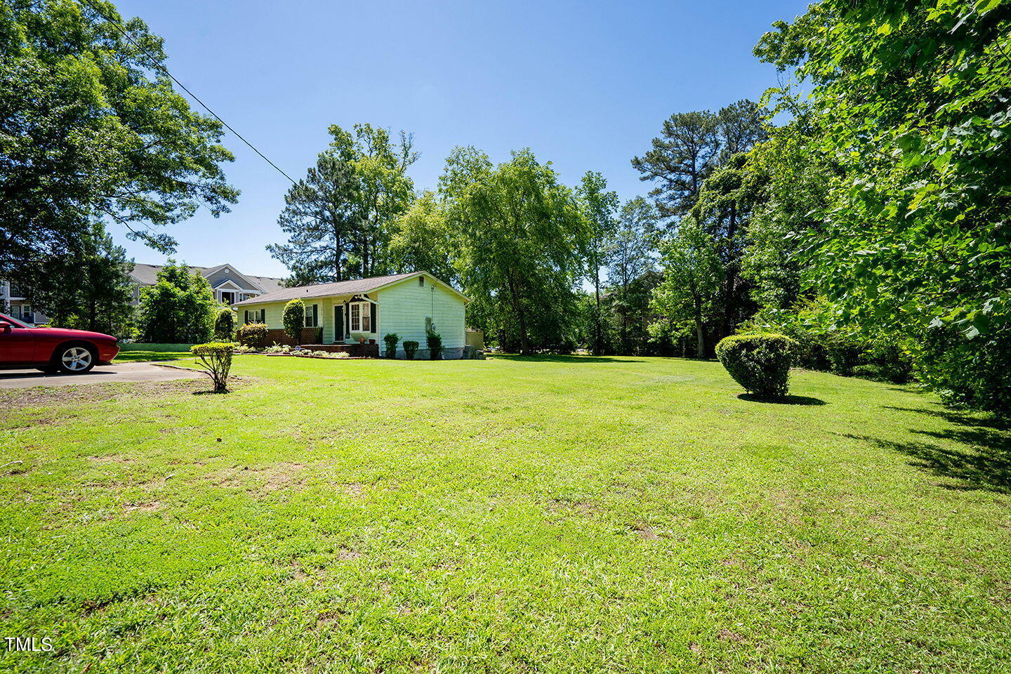 1915 Rocky Stream Lane