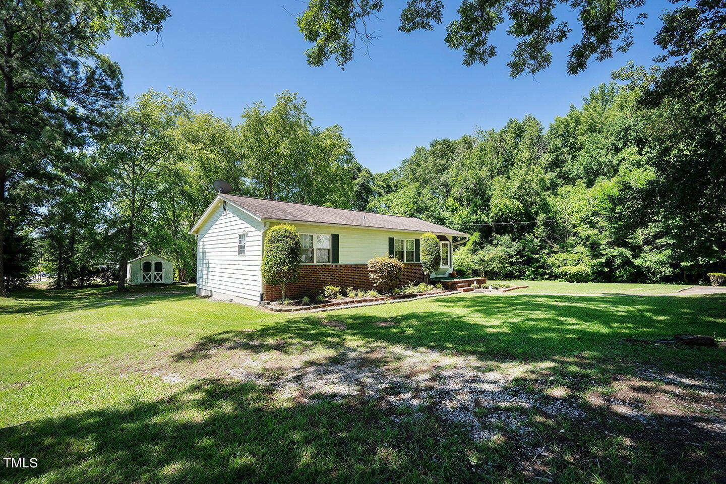 1915 Rocky Stream Lane