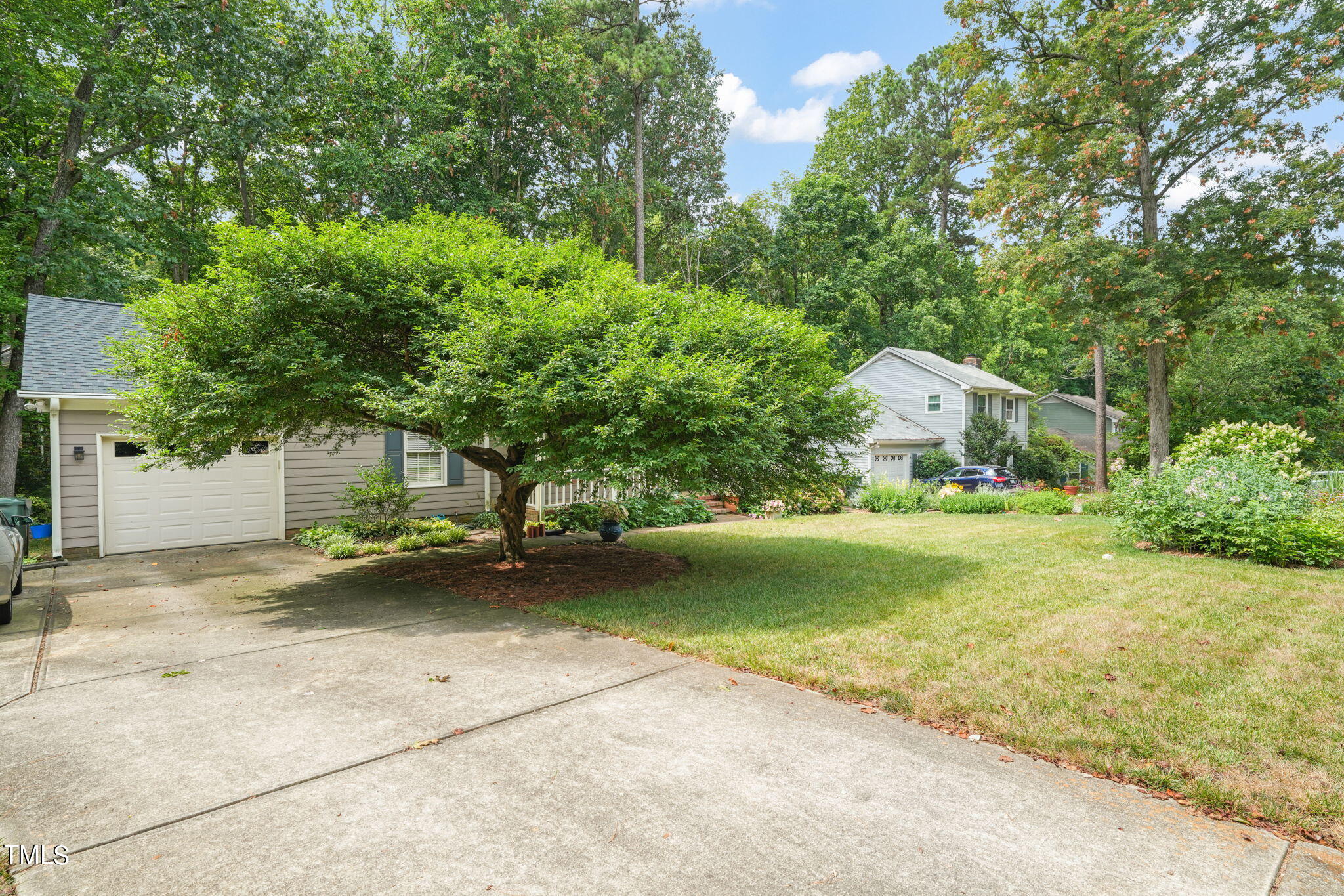 203 Trackers Road