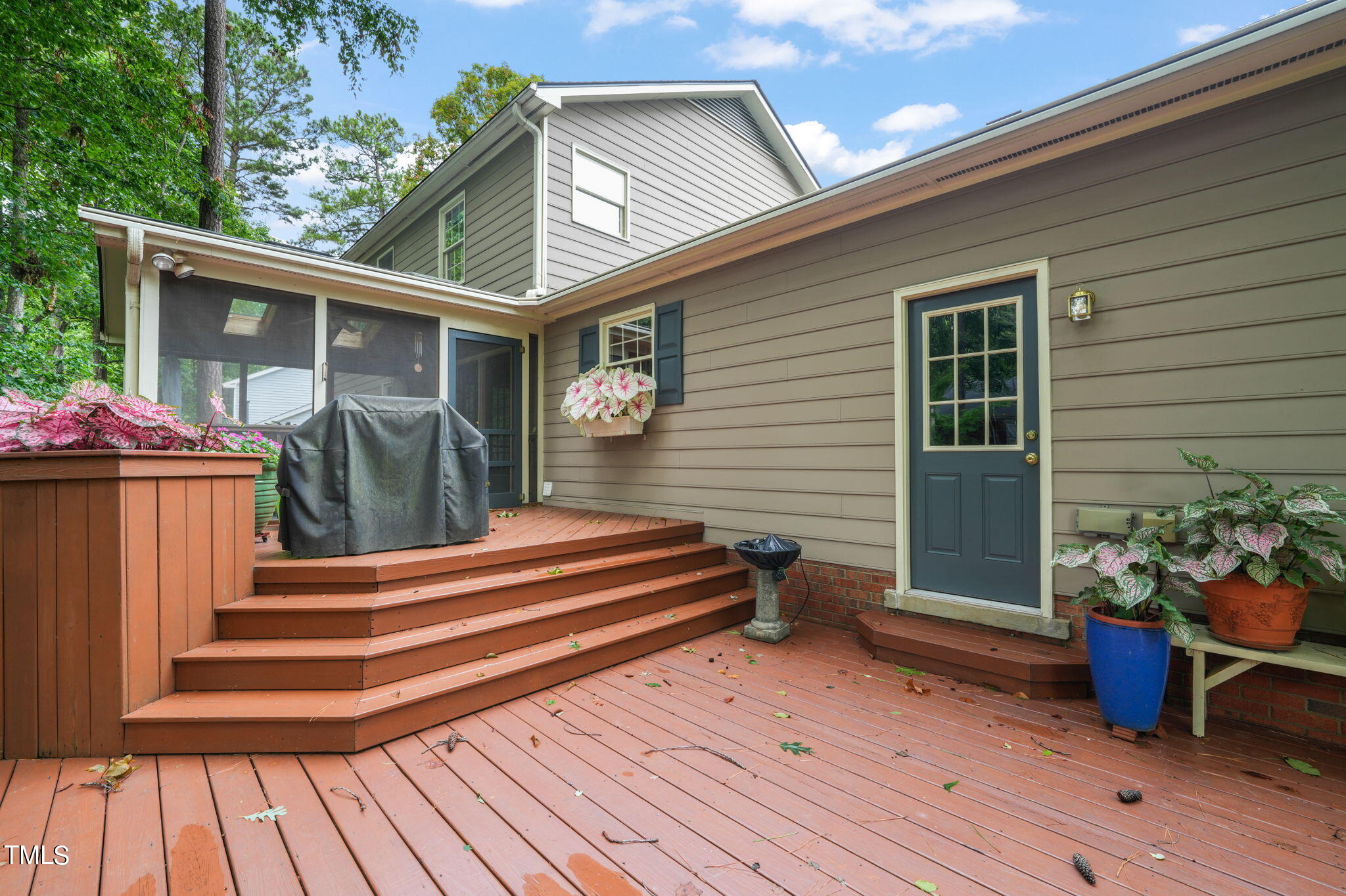 203 Trackers Road