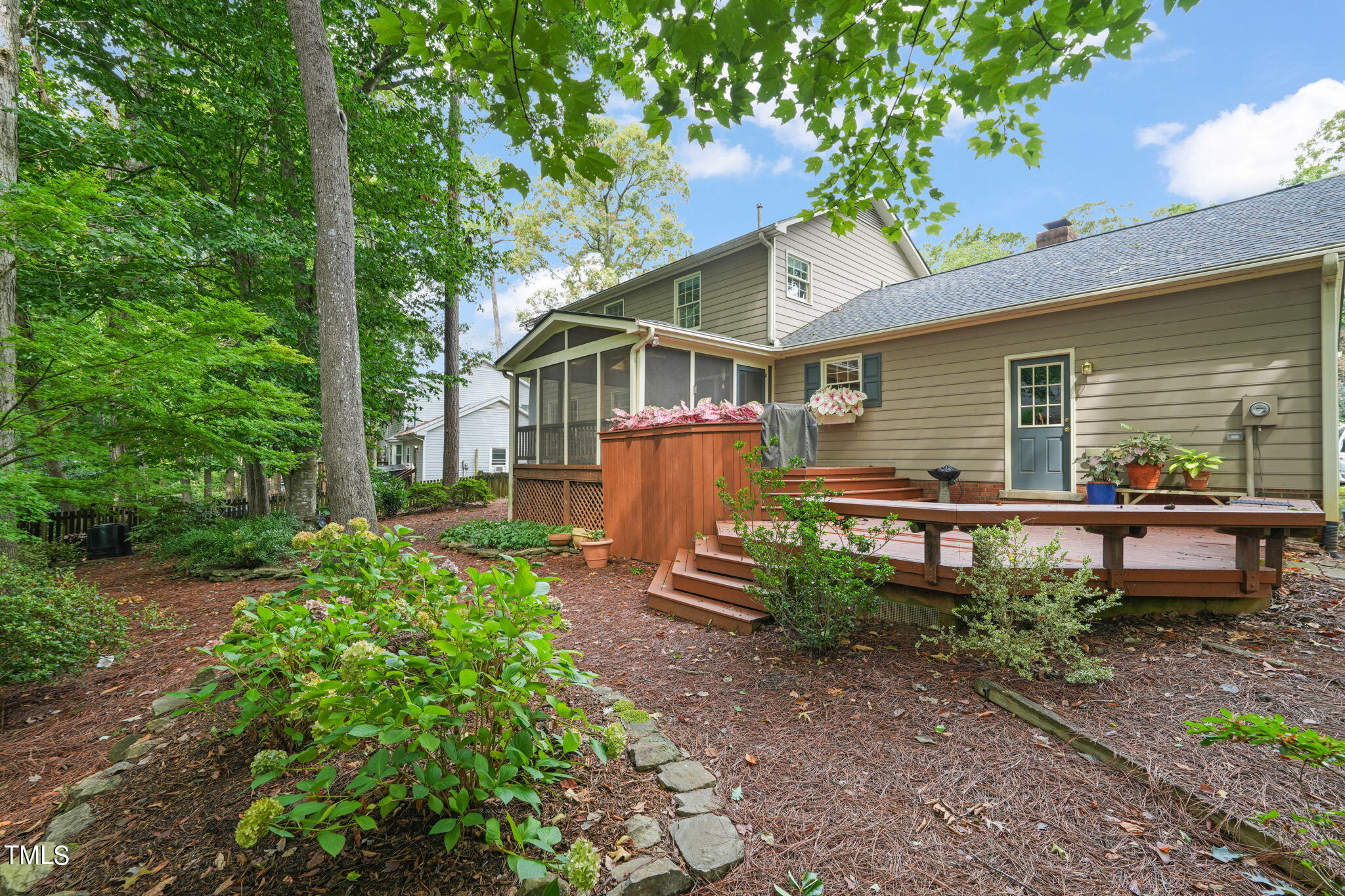 203 Trackers Road