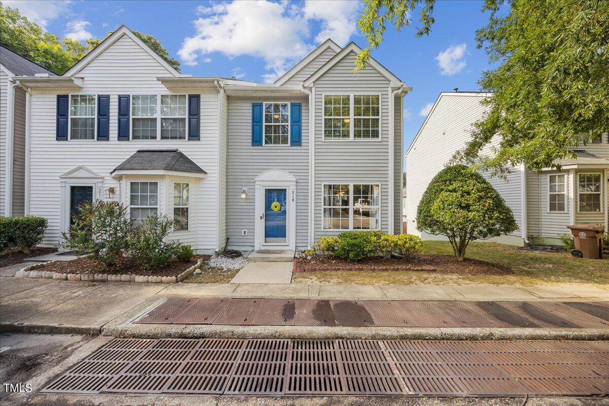 210 Climbing Ivy Court