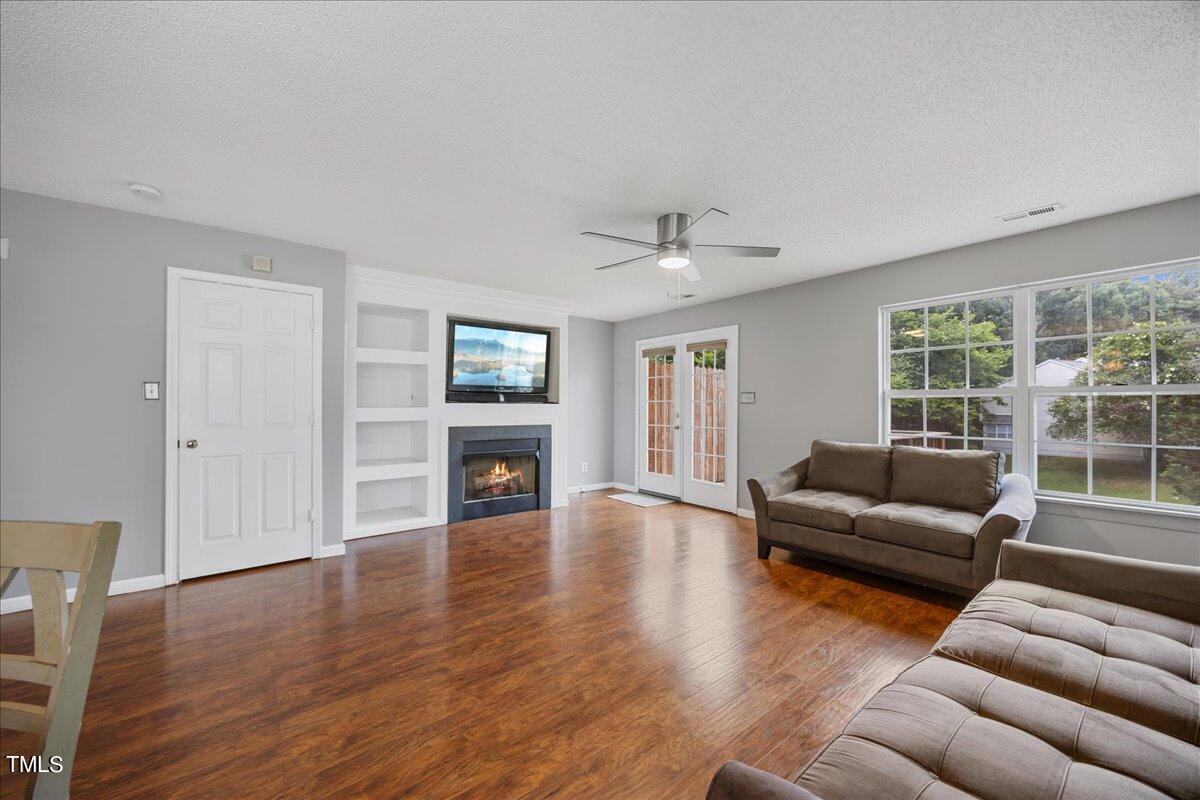 210 Climbing Ivy Court