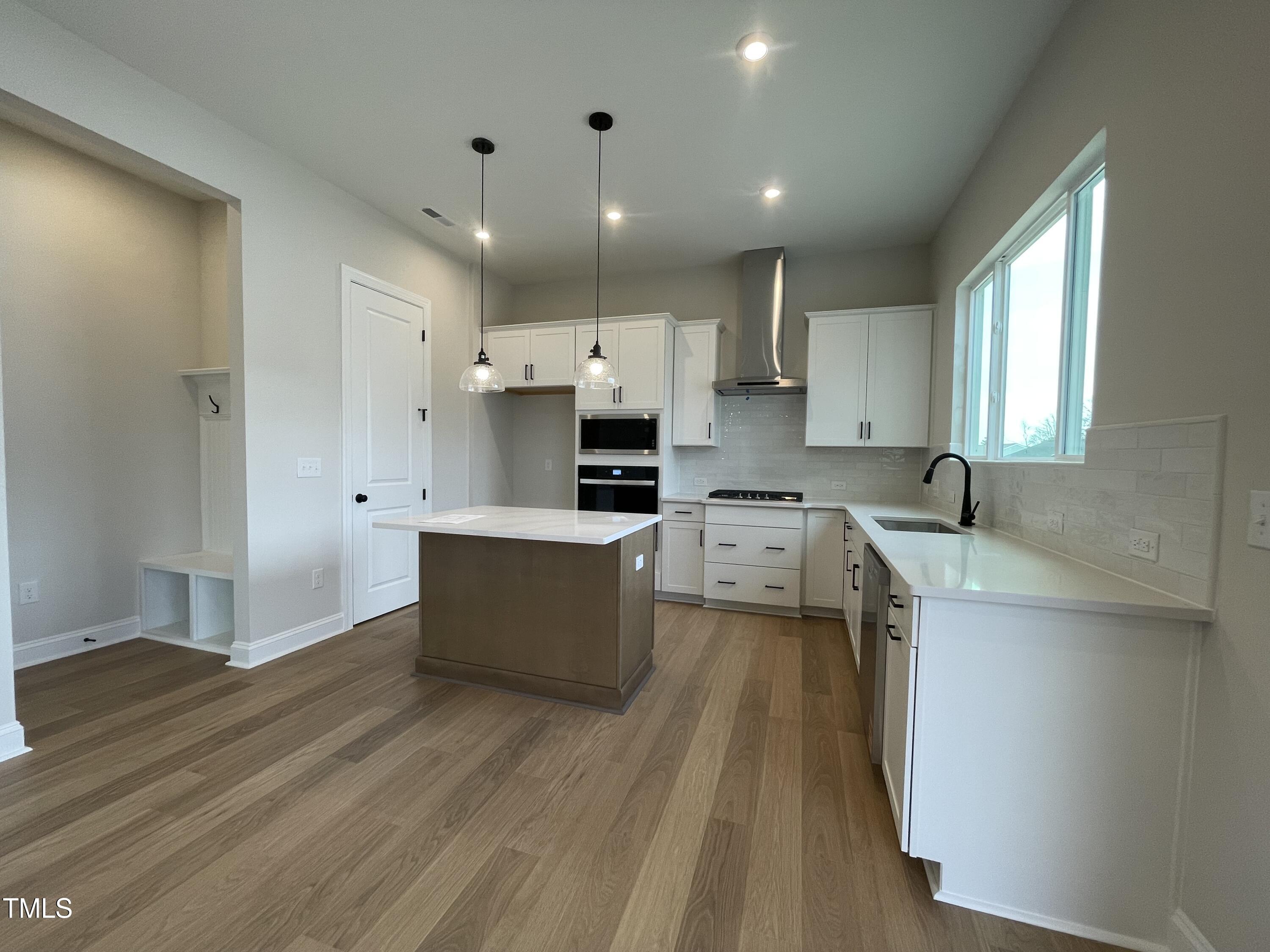 409 Marthas View Way
