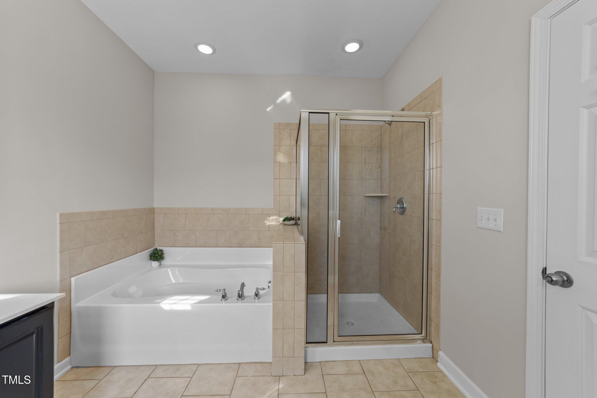 2523 Spring Oaks Way