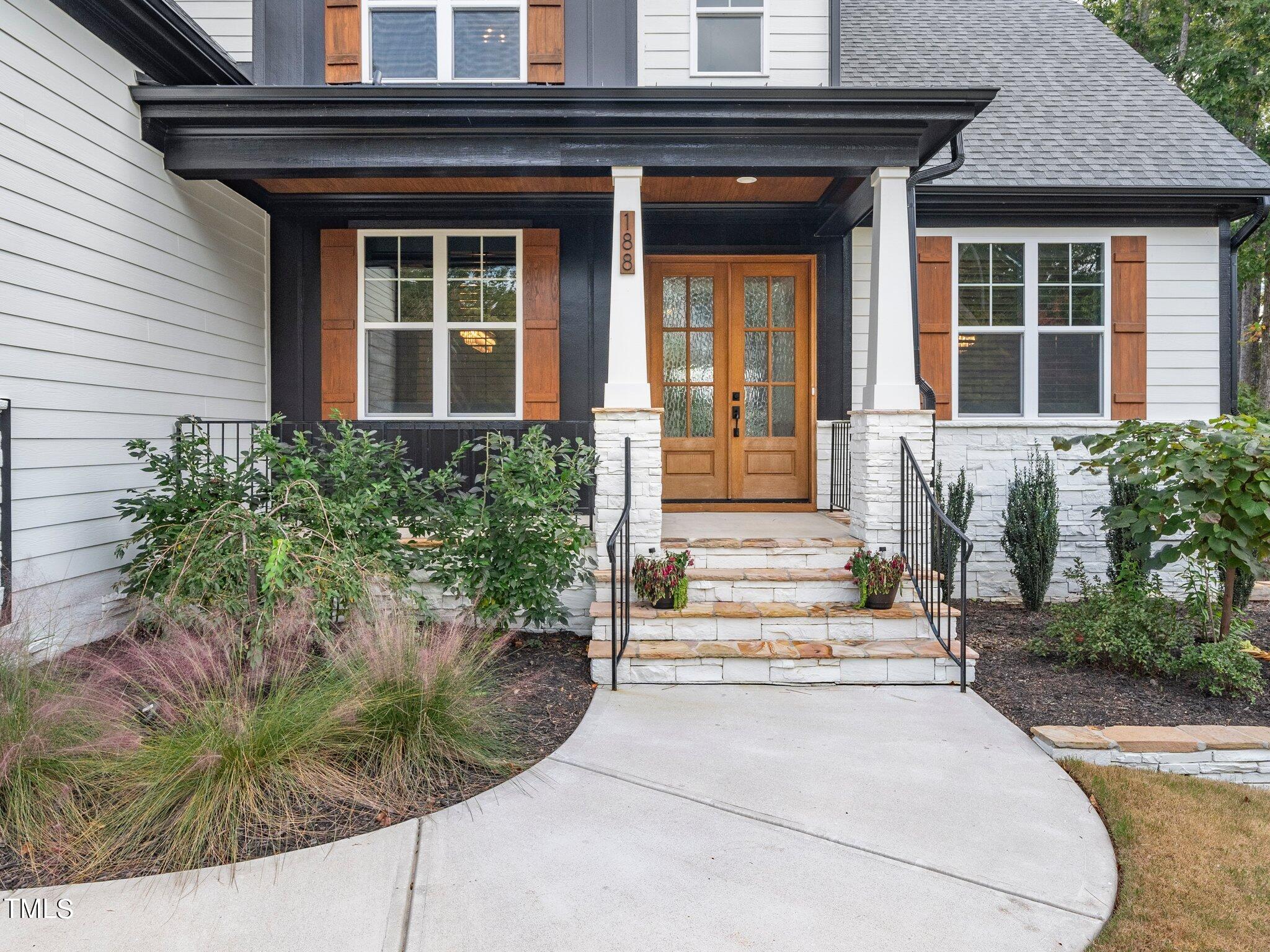 188 E Antebellum Drive