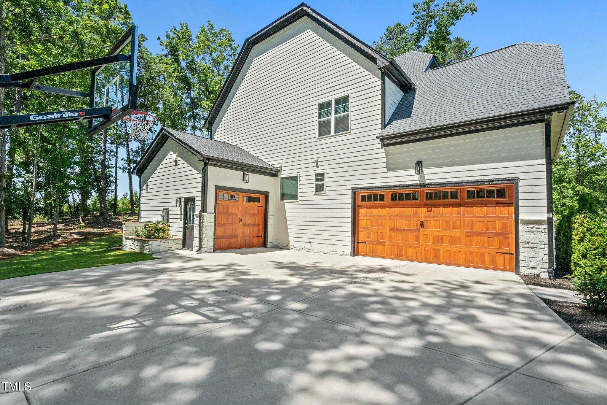 188 E Antebellum Drive