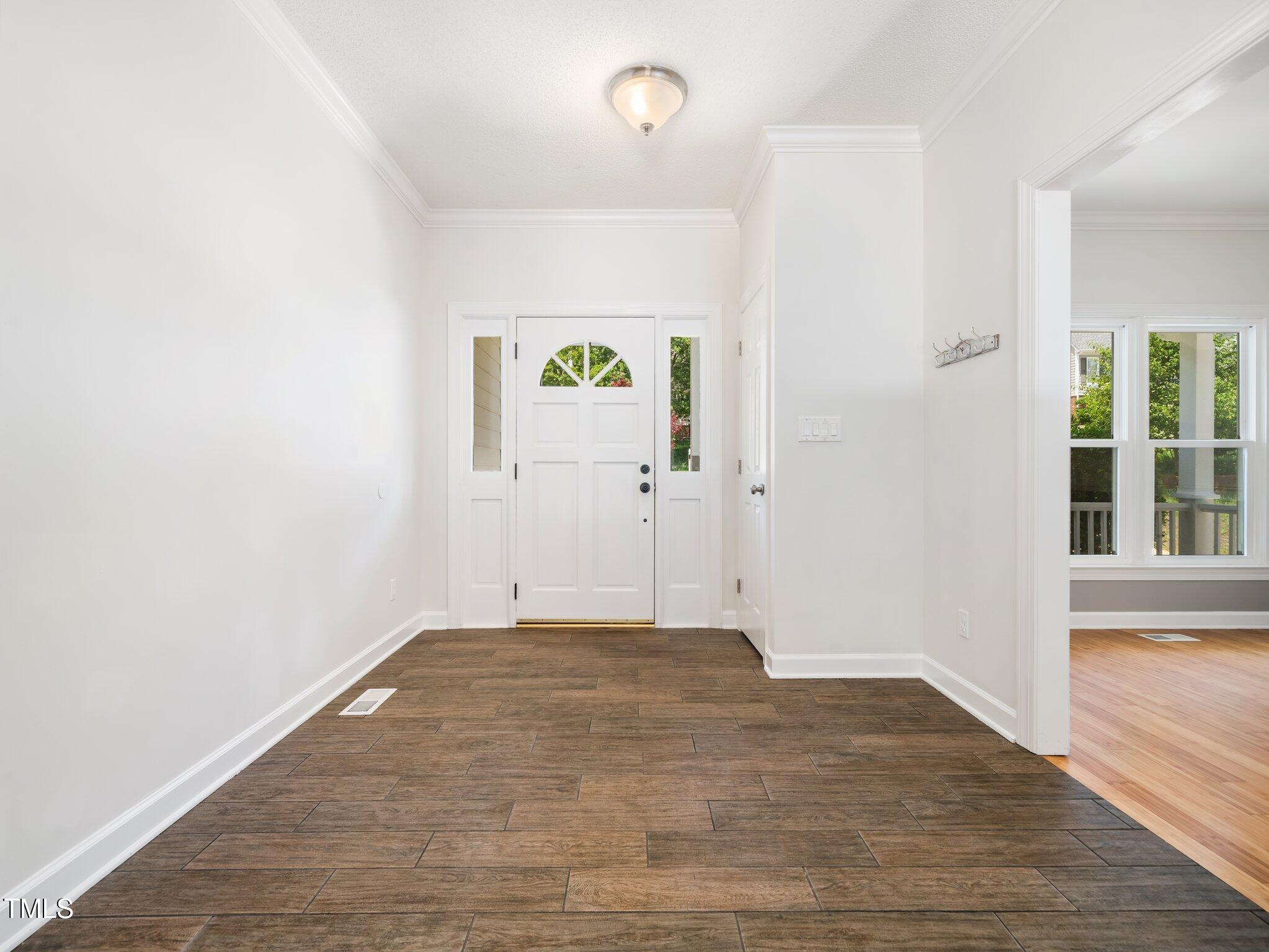 8312 Bellingham Circle