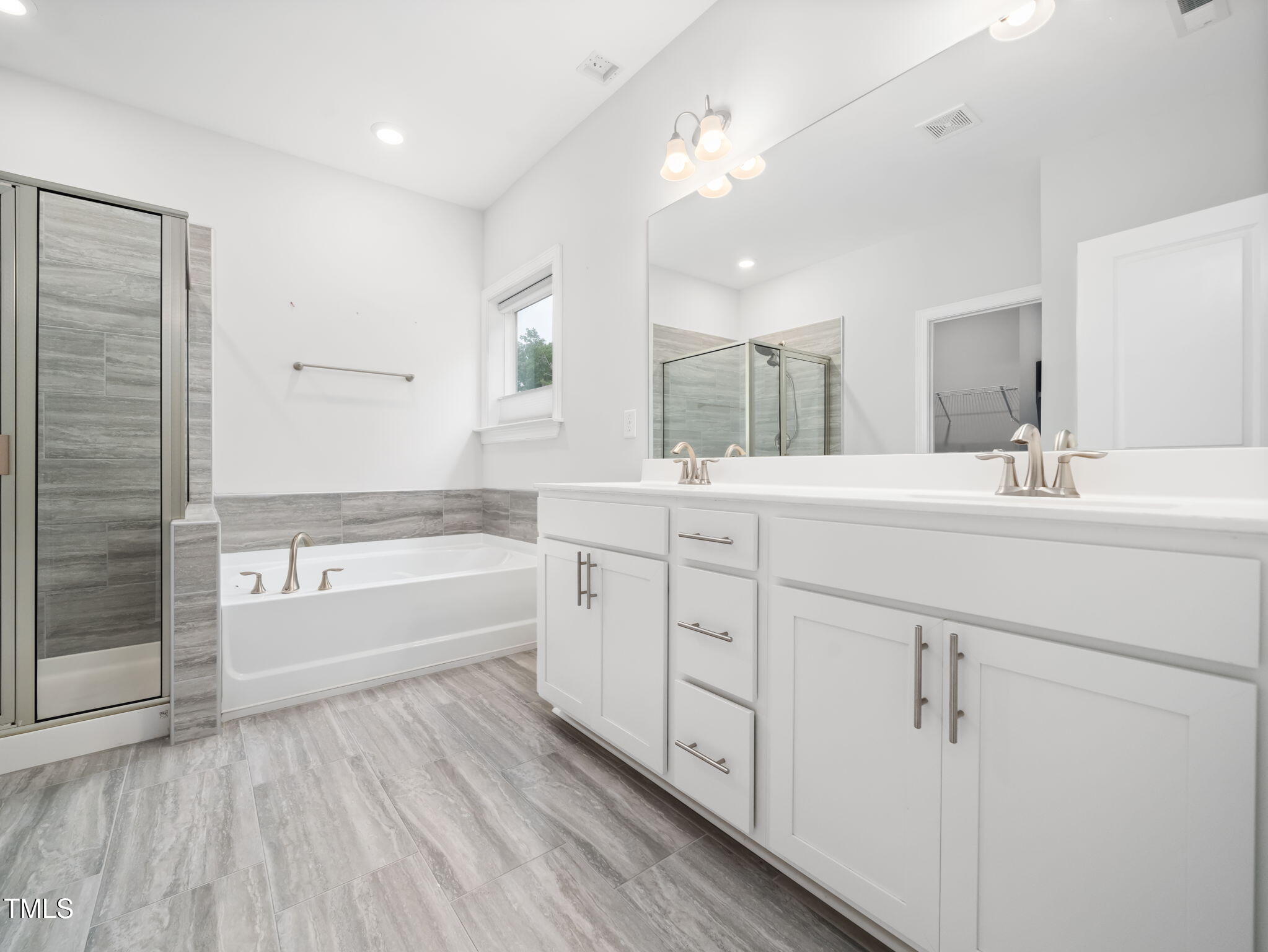 3213 Douglas Fir Road