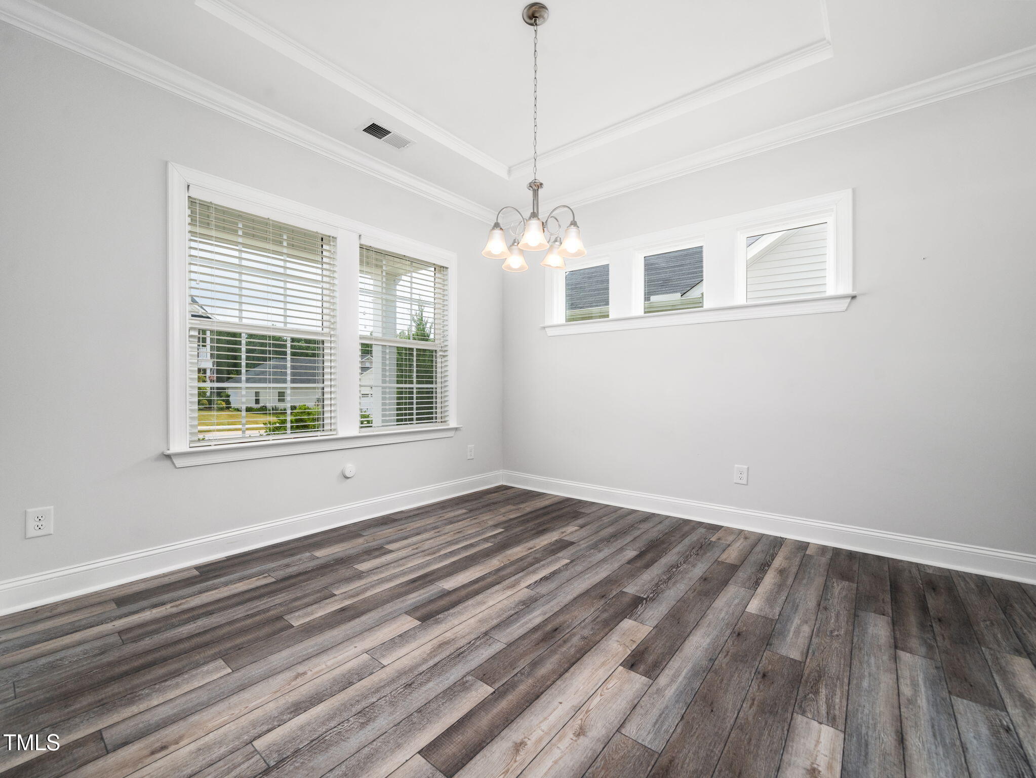 3213 Douglas Fir Road