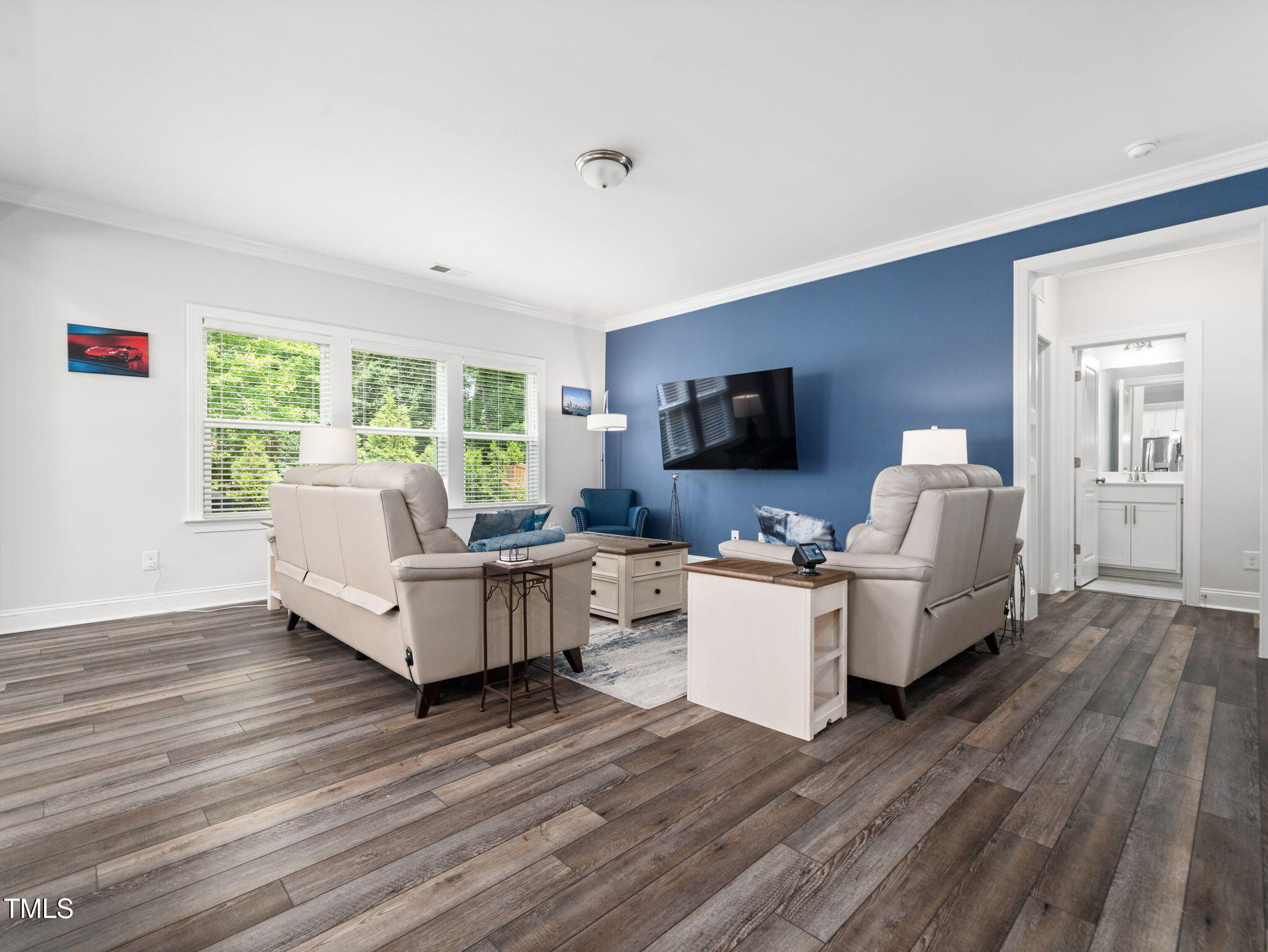 3213 Douglas Fir Road